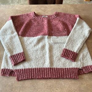 Women’s cozy casual sweater size M/L